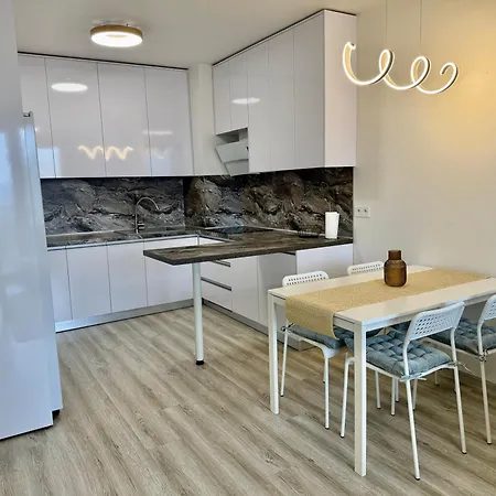 Luxury Urban Retreat, Terrace & View Apartmán Kosice